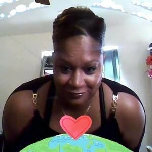 Meet your Posher, Tina